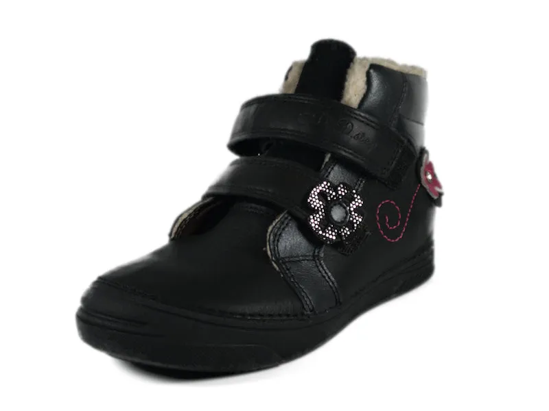 D.D. Step big kid girl shoes/winter boots with faux fur insulation black with pink flower size US 13-4