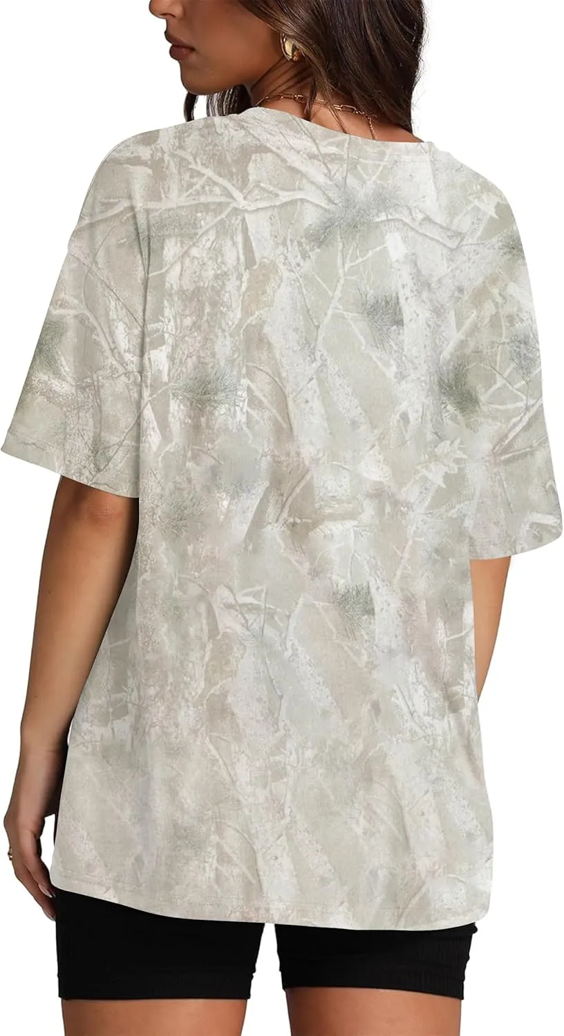 Oversized Camo Shirts for Women Men Maple Leaf Print Short Sleeve Crewneck T-Shirt Casual Loose Y2k Graphic Tee Tops